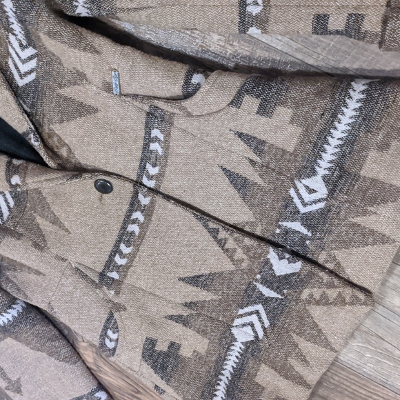 HOST PICK!!! Powder River Outfitters Panhandle Aztec jacket - Picture 2 of 11